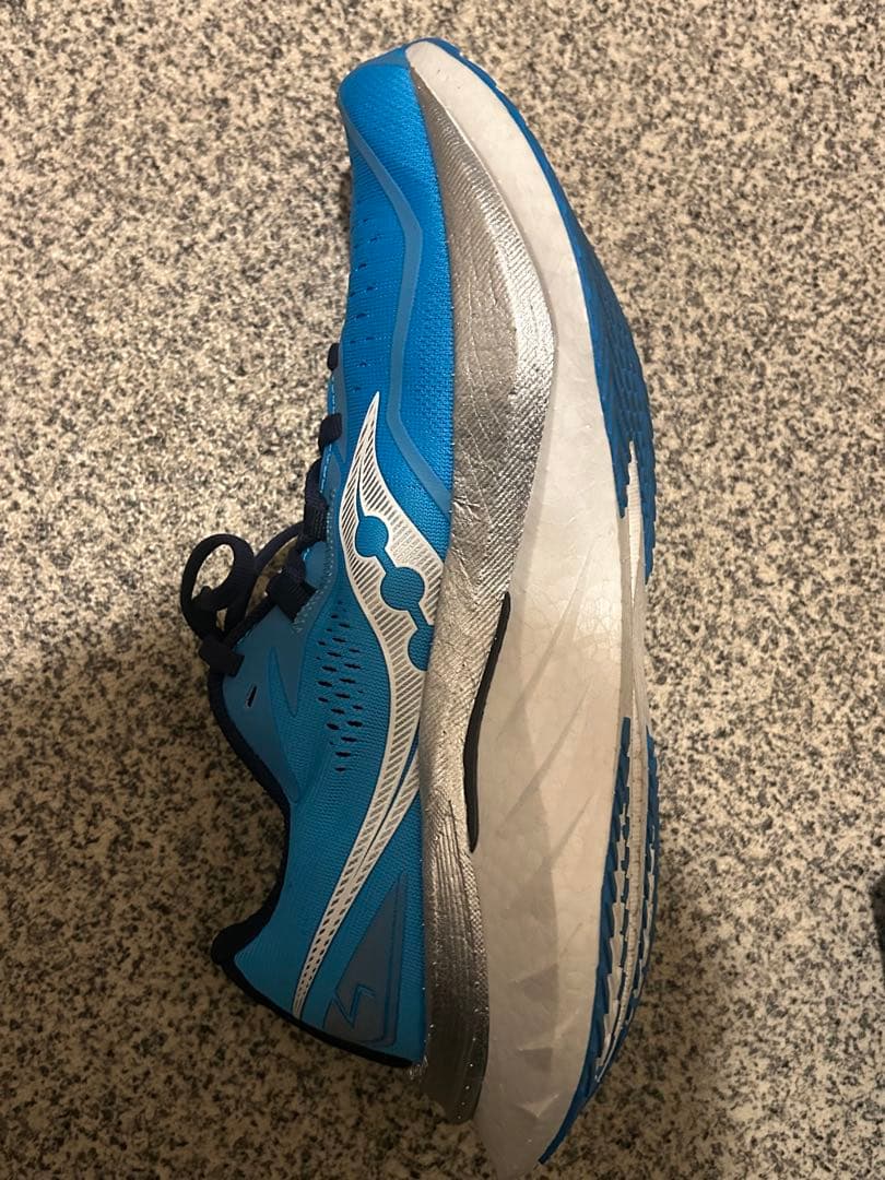 スパイク・シューズ Saucony ENDORPHIN SPEED 4