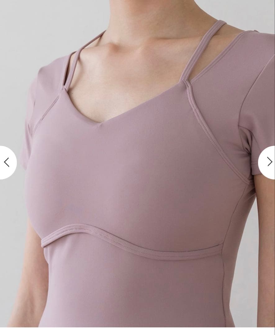 【SUKALA】カップ付きオープンネックTee