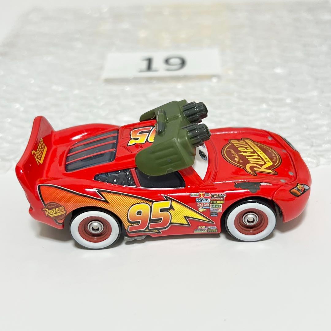 カーズ　NIGHT VISION コレクターガイド ライトニングマックイーン