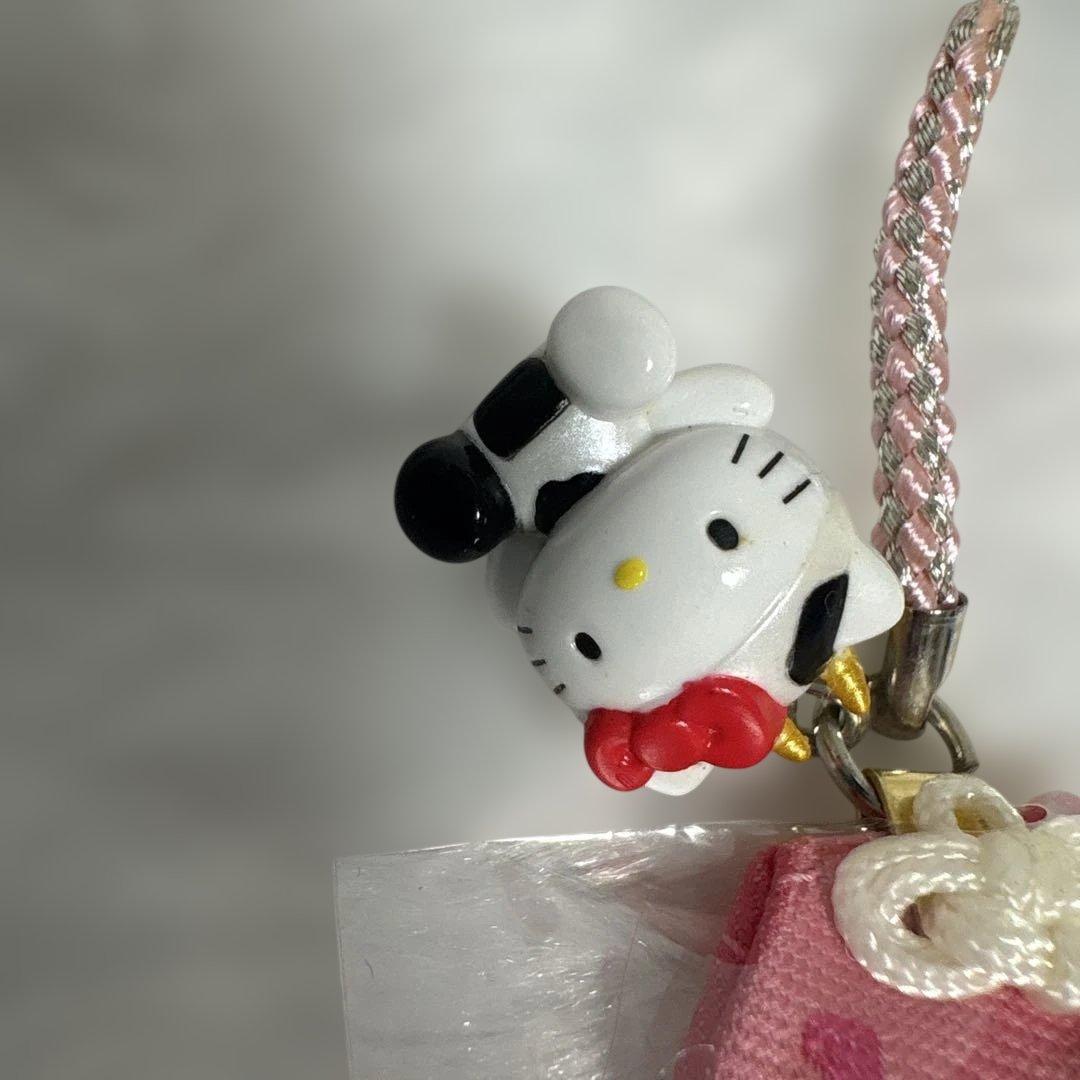 ハローキティ お守りマスコット 牧場限定　2005年製　平成　レトロ　レア