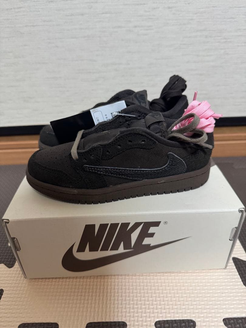 エア ジョーダン 1 LOW OG SP Travis DO5442-202