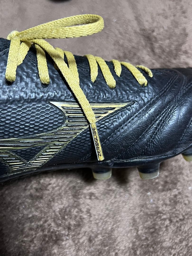 【限定カラー‼️】ミズノ モレリアネオ4βジャパン 黒×金 25.5