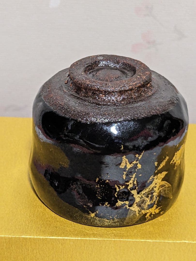♦大樋焼作家物 黒釉金彩 ぐい呑み 酒器 未使用の美品 楽焼脇窯 骨董品