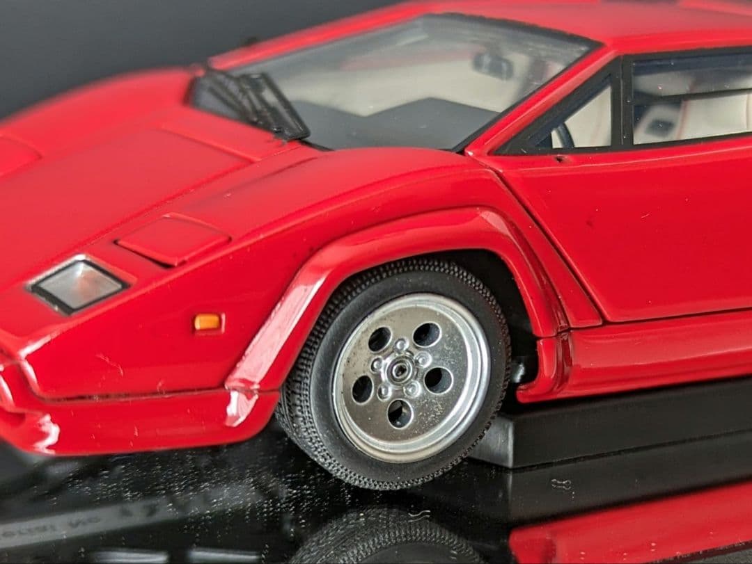 オートアート 1/43 ランボルギーニ カウンタック 5000S レッド