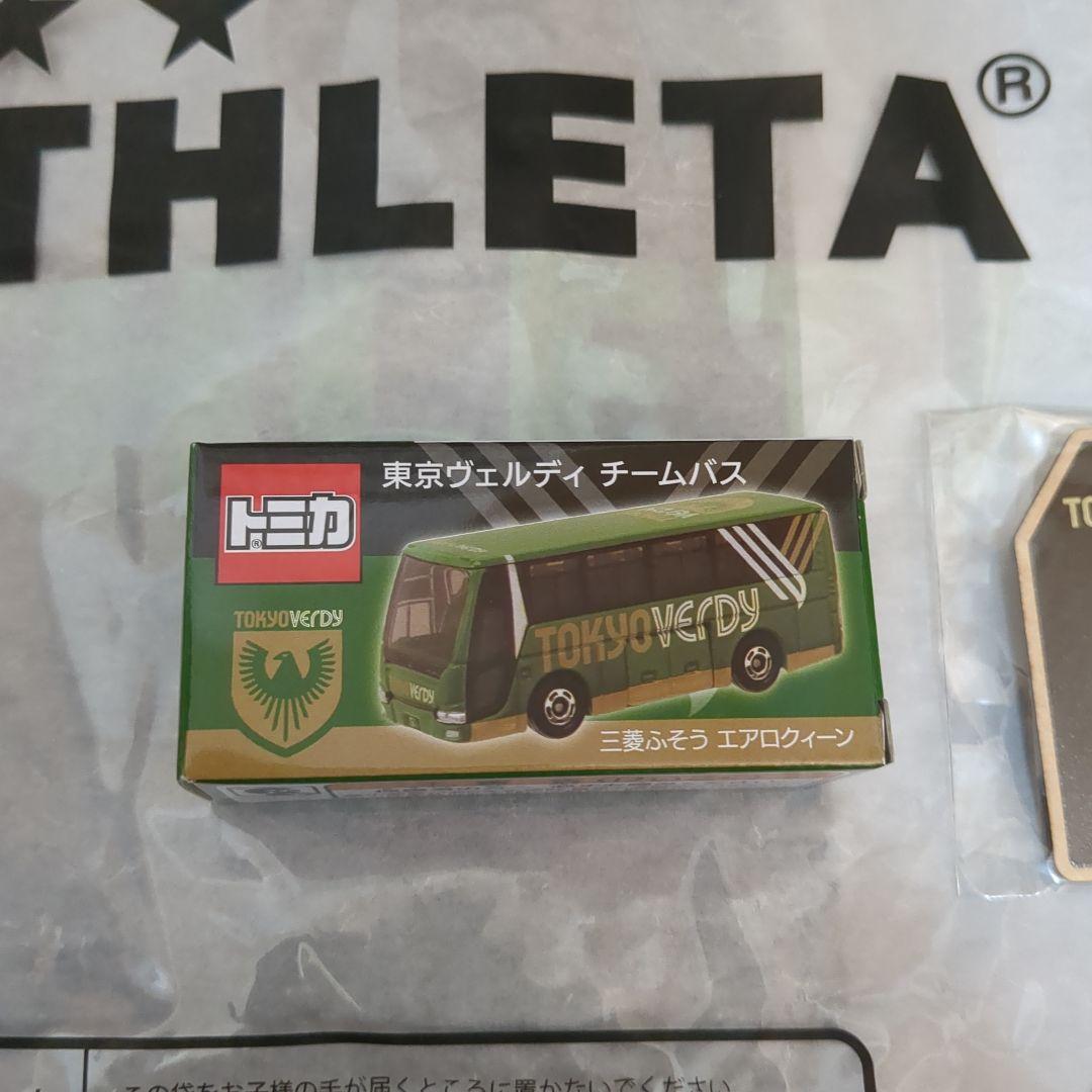 東京ヴェルディ グッズ セット（ATHLETAシャツ×2、トミカ、お守り×2）