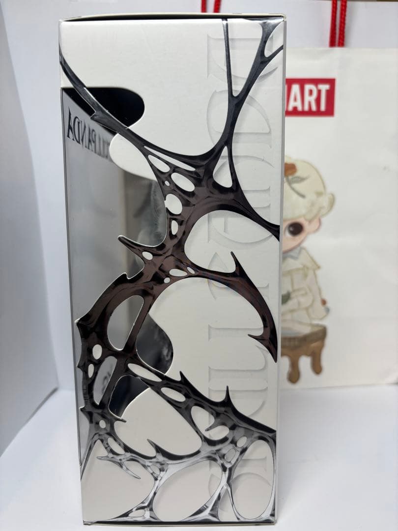 POPMART日本限定SKULLPANDAスカルパンダXGぬいぐるみキーホルダー