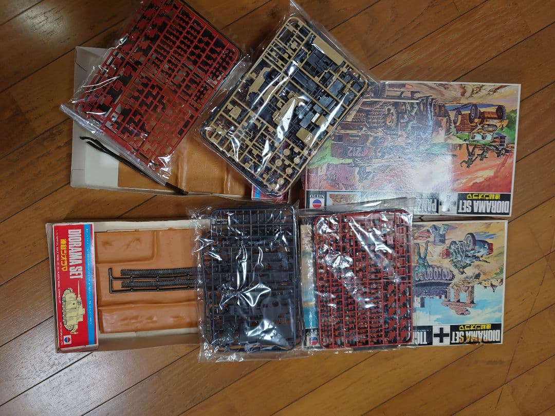 ニットー 連結ジオラマセット 2個 Ⅲ号戦車 & タイガーⅠ型セット 日東