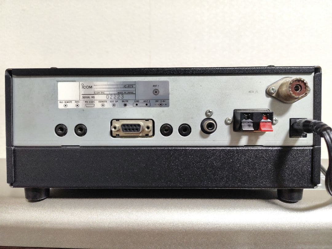 Icom　通信型受信機　IC-R75