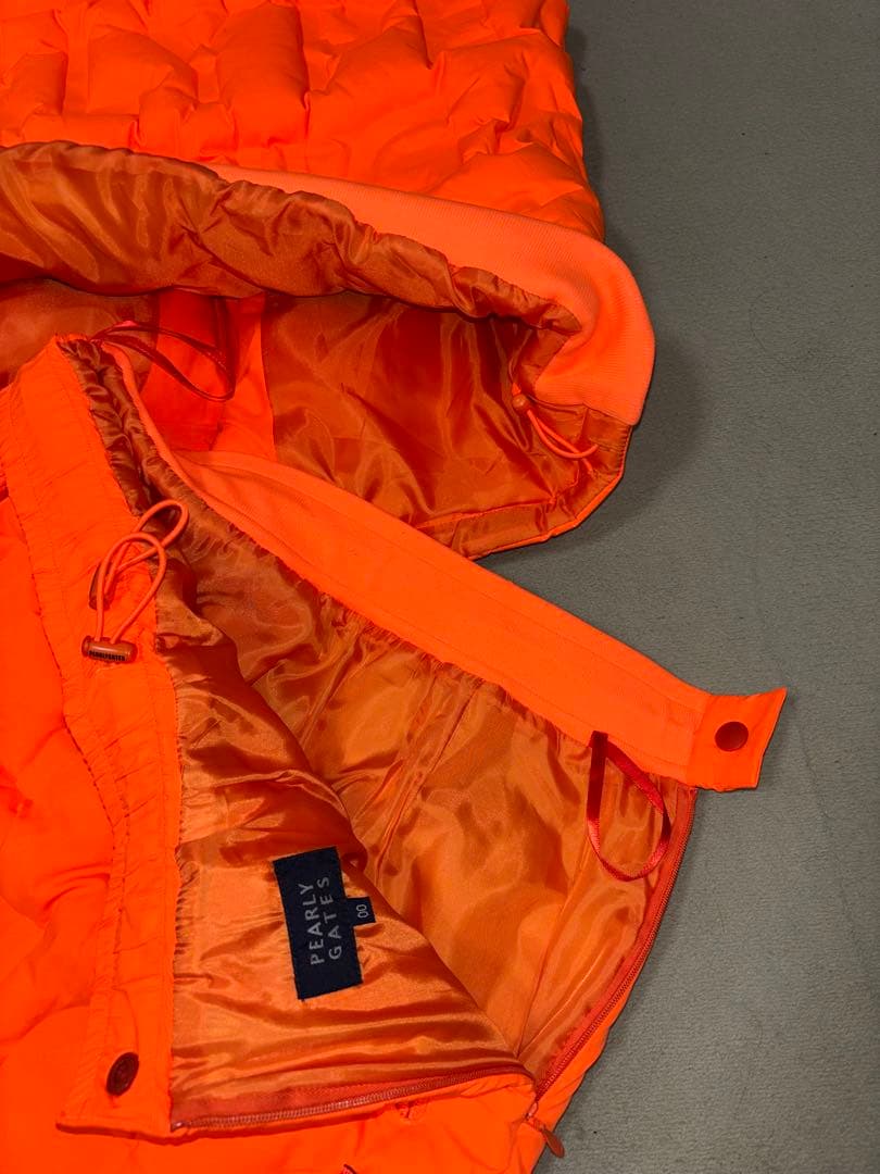 （超美品）パーリーゲイツ、蛍光オレンジシリーズ、ダウン素材、セットアップ