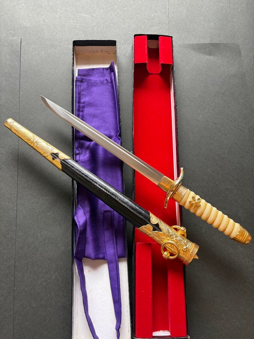 【日本海軍短剣 模造刀】金装飾入り・専用箱付き
