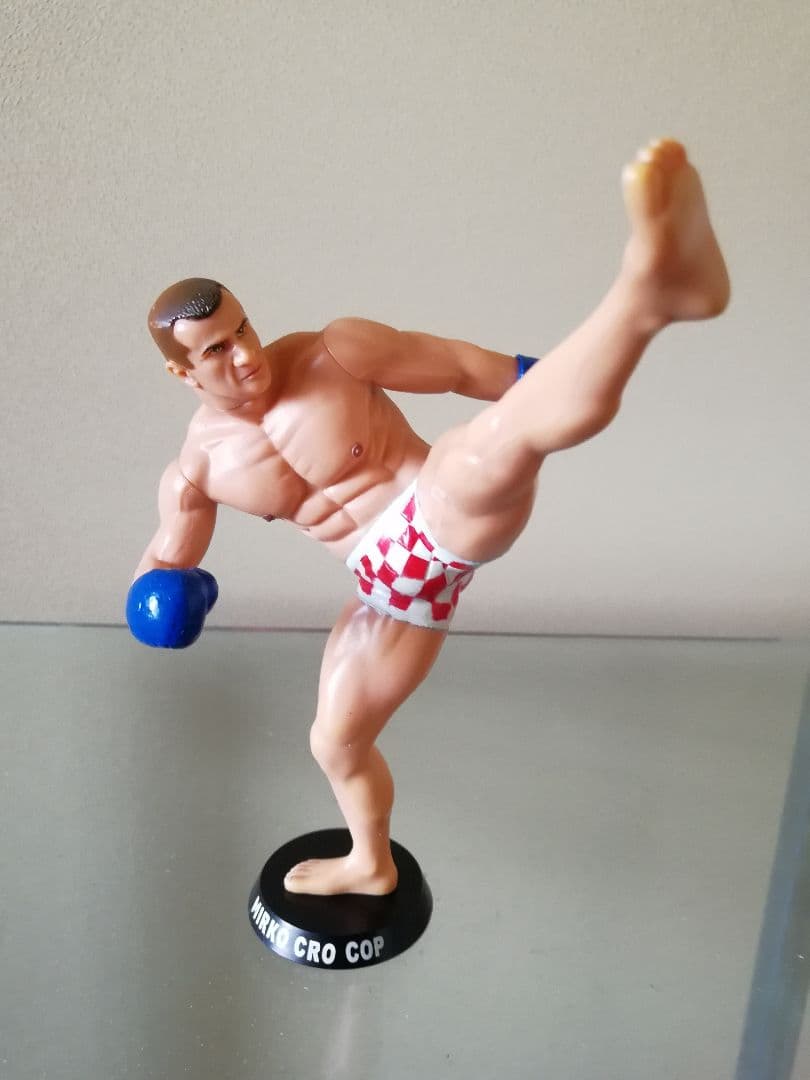 ミルコ・クロコップ ハイキック フィギュア