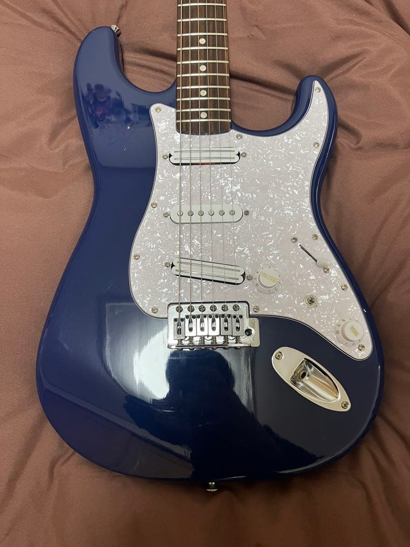 【調整済】Squier スクワイア　fender ストラト　エレキギター