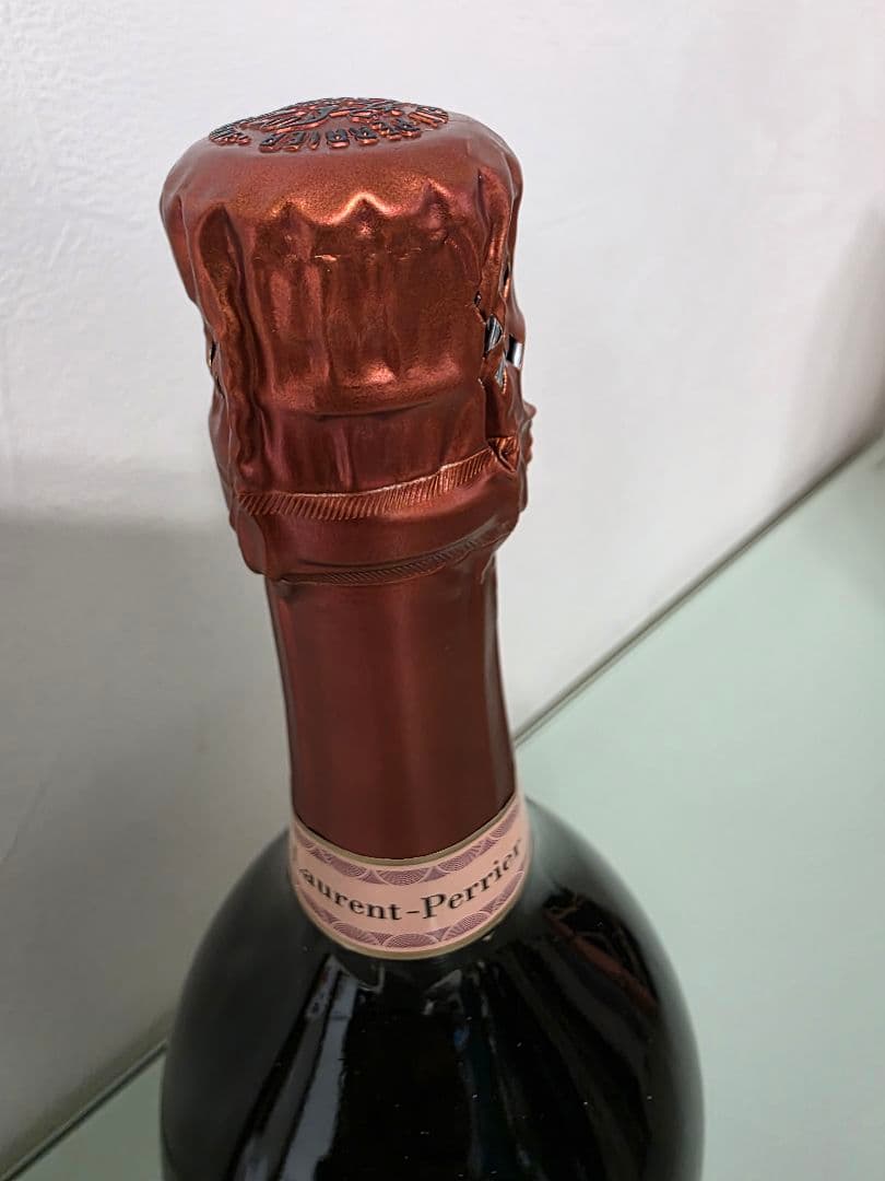 【TT 】シャンパン 正規品 ローラン ペリエ キュヴェ ロゼ 新品未開栓