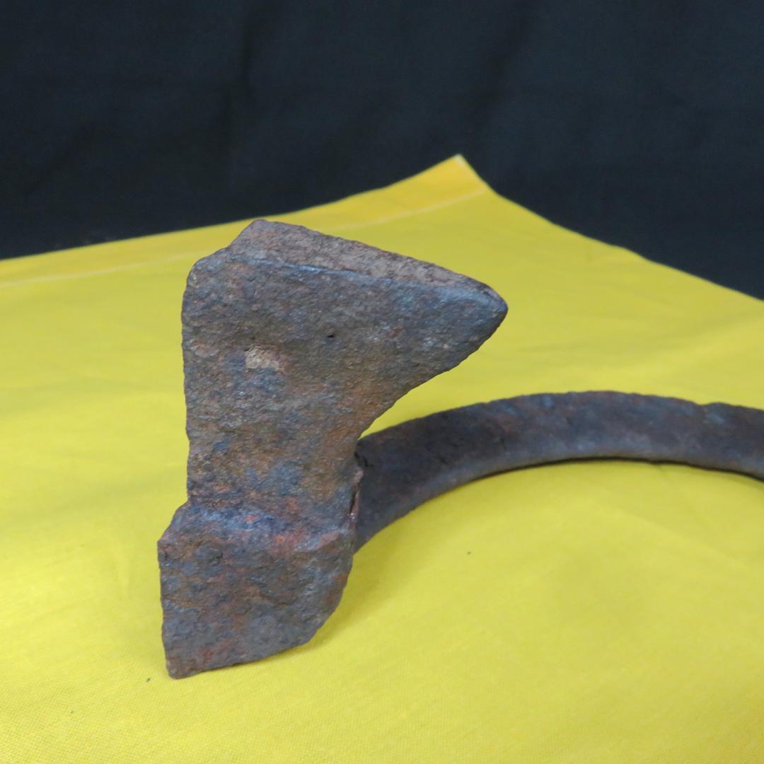 五徳 鬼爪 茶道具 囲炉裏 炉端 キャンプ 鉄瓶に 木箱 銘