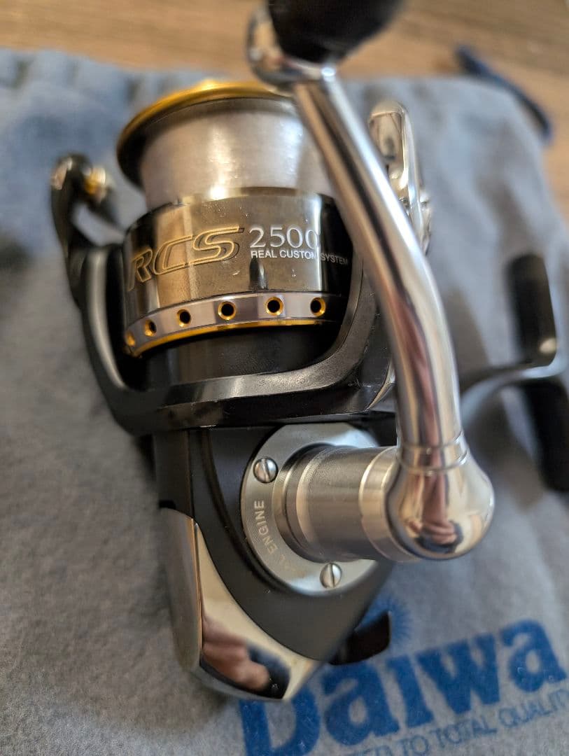 ダイワ ブラディア2500R 他