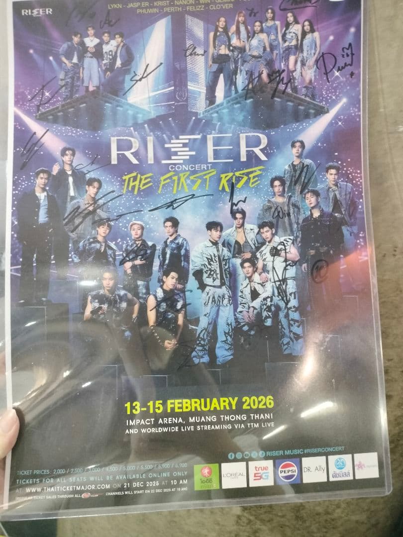 GMMTV RISER 自筆サイン入りポスター