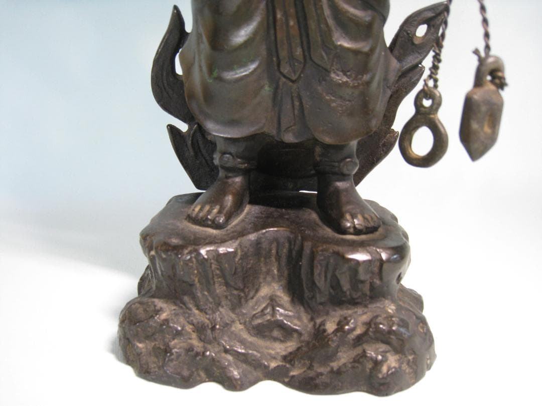 鋳銅製不動明王像 　 旭峰作　　高さ約34.5㎝