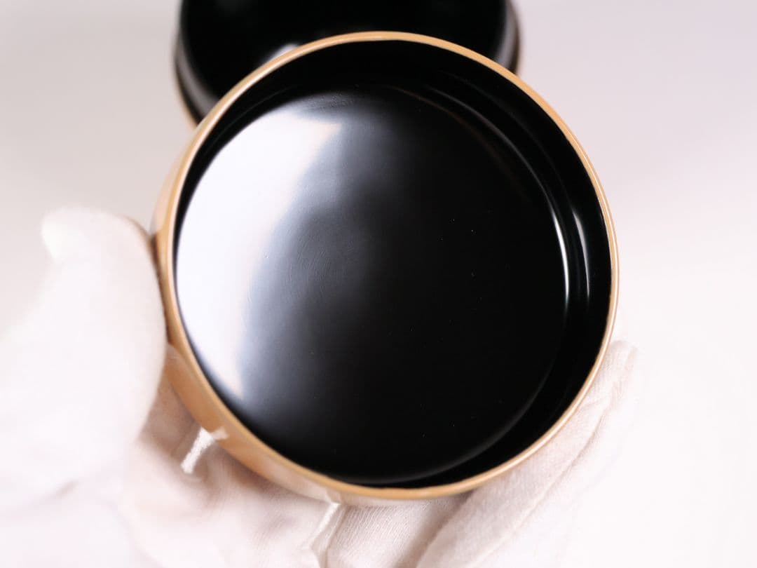 茶道具 中出松峰 白塗 紫陽花蒔絵 中棗 木製 共箱 漆芸 螺鈿【MA913】