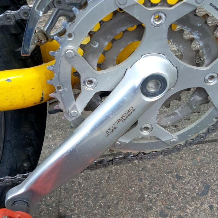 ジャイアントのカーボンフレームマウンテンバイク です。