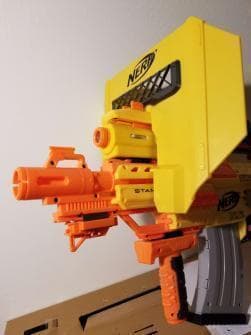 専用　ナーフスタンピード　本体　付属18連マガジン　シールド