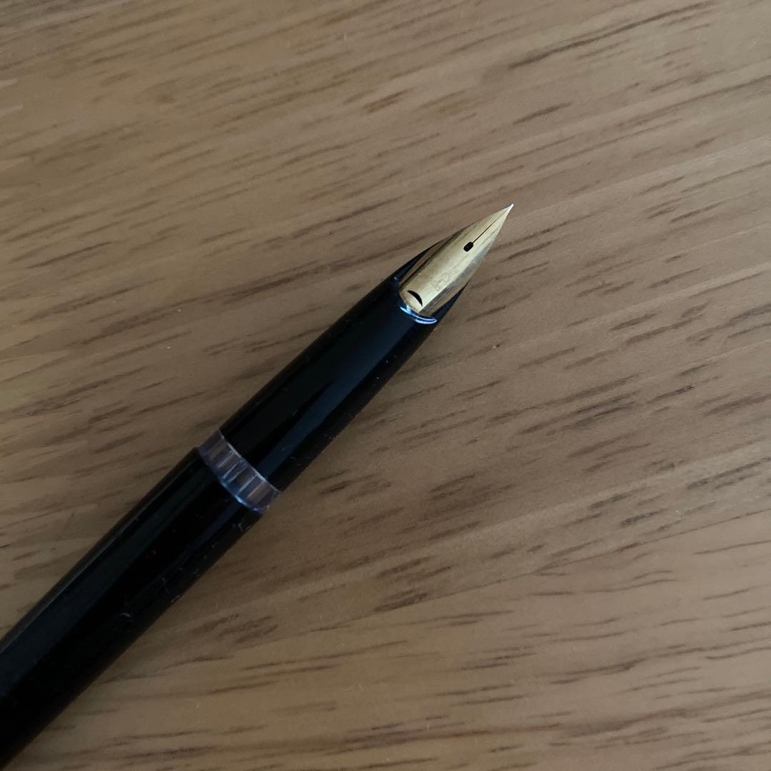 ビンテージ F 万年筆 黒と金 パイロット エリート 初期