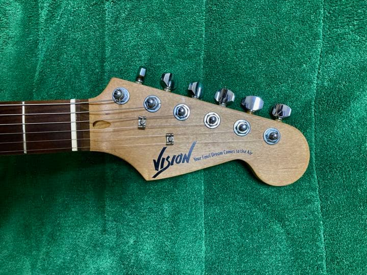 ☆珍品　特別仕様のストラト　Vision社製