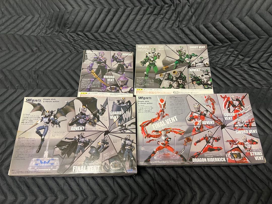 S.H.Figuarts 仮面ライダー龍騎&ドラグレッダー 未開封4体セット