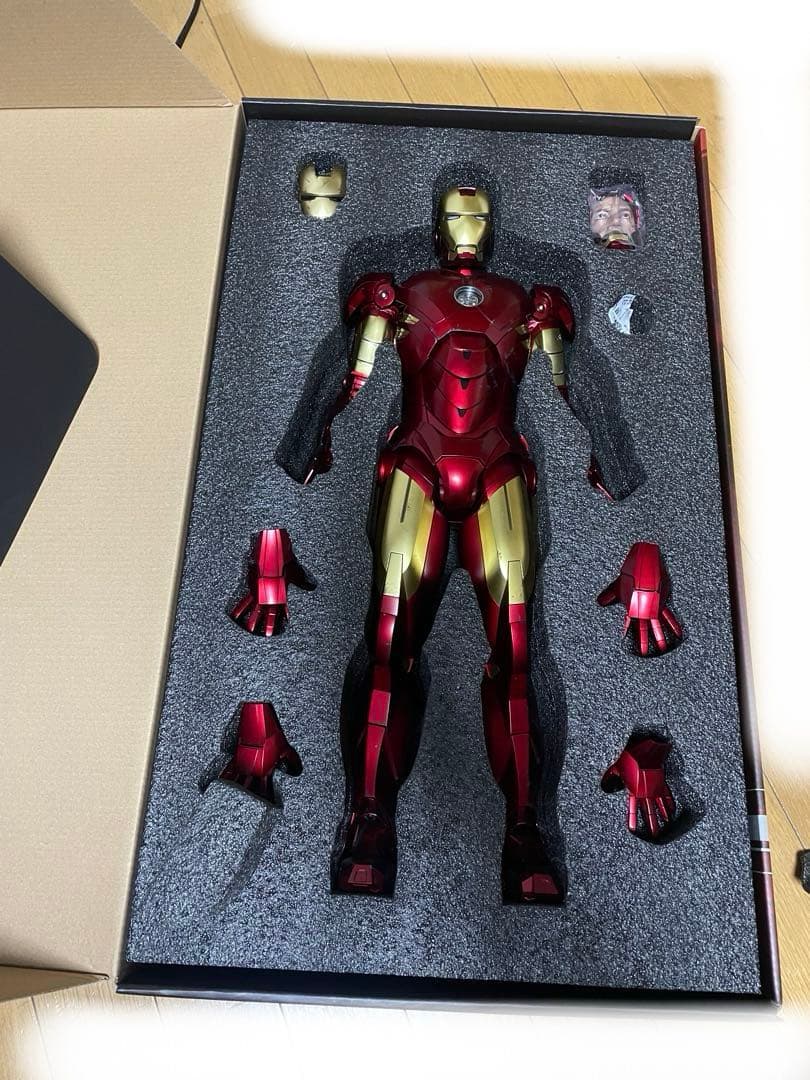 ホットトイズ　アイアンマン マーク4 フィギュア　1/4 Hottoys