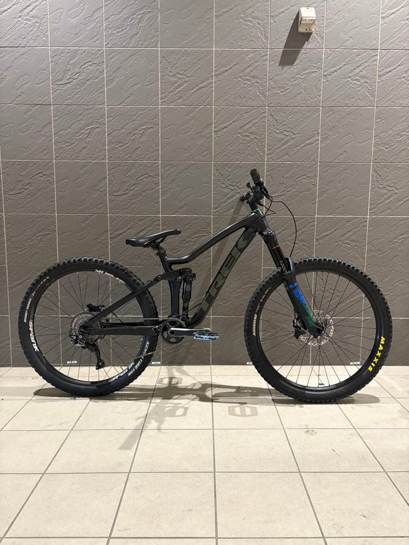 TREK remdy 8 バラ組　引き取り限定