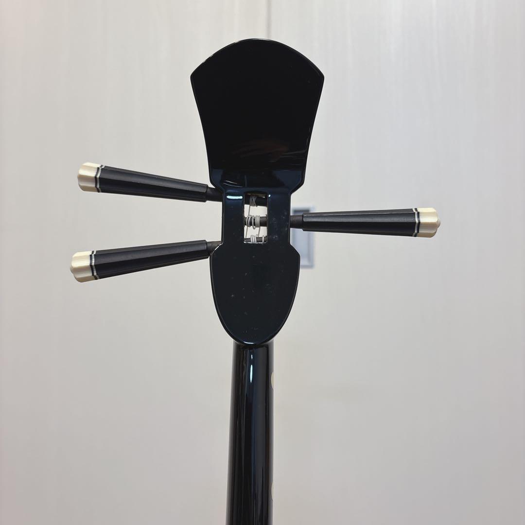 【送料込】 【美品】沖縄三線 人工皮張り 高級三線 【専用ケース付】