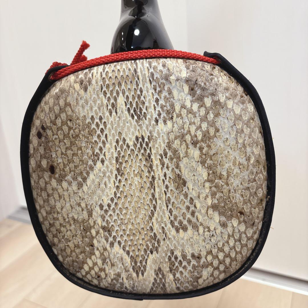 【送料込】 【美品】沖縄三線 人工皮張り 高級三線 【専用ケース付】