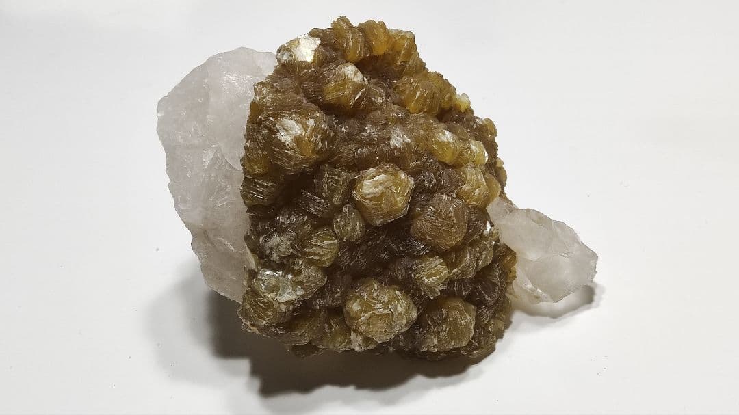 パワーストーン　天然石　イエローマイカ(モスコバイト)　1,476g　N.810