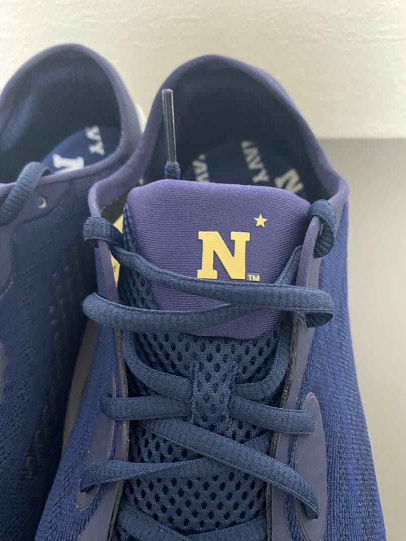 カレッジ　ネイビー　アンダーアーマーUA Hovr 5 海軍　アメフト　バスケ