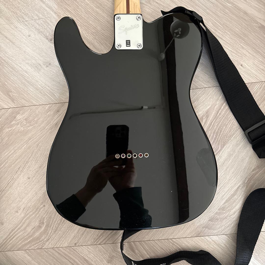 クリスマスセール☆Squier by Fender アブリル エレキギター