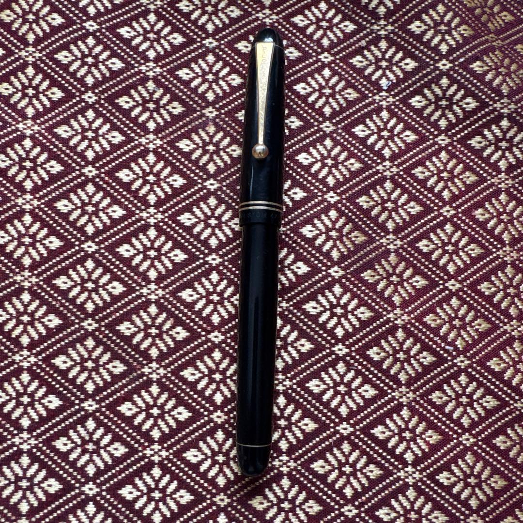 ブラック万年筆