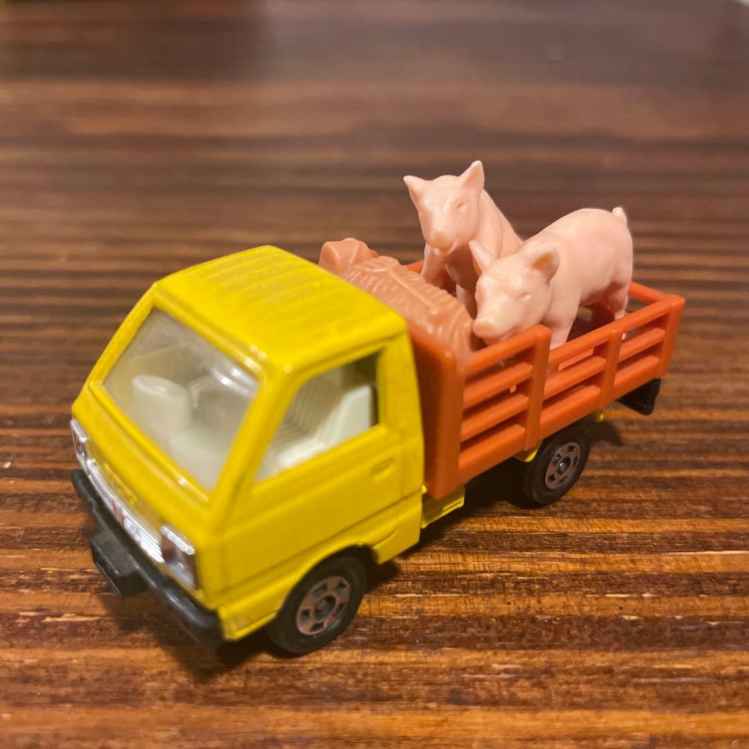 トミカ　黒箱　39　スズキ　キャリー　家畜運搬車