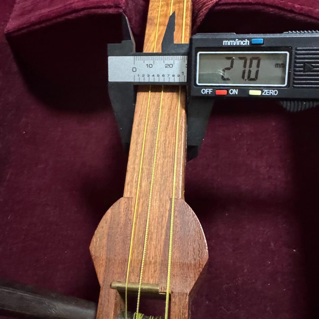 初心者オススメ　中棹　三味線　セット　撥　胴かけ　駒　ハードケース　花梨　丸打胴