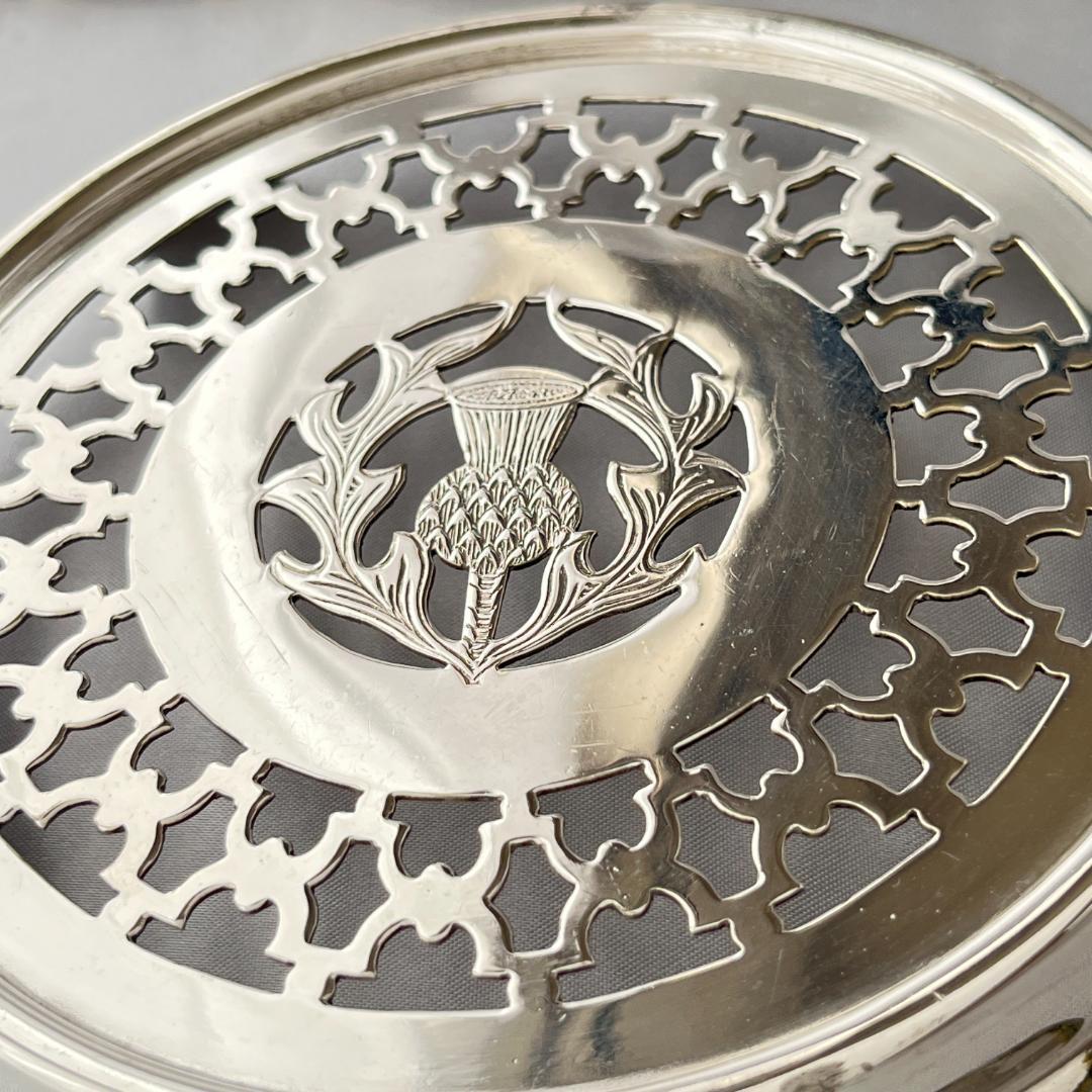 【英国】 アールデコ アザミのティーセンター 13 cm ティーポット敷