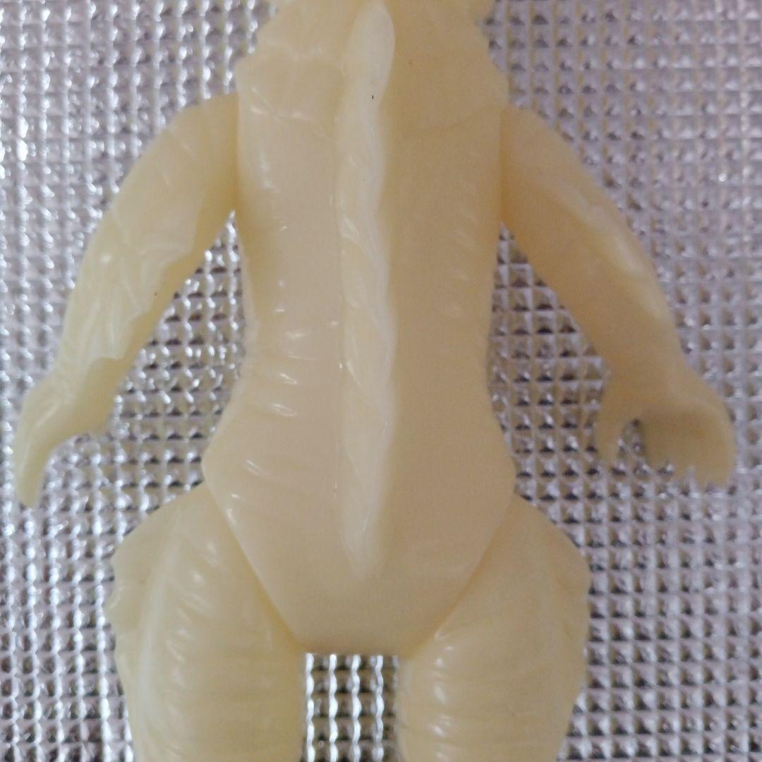 ラゴン　m1号 ソフビ　蓄光　フィギュア