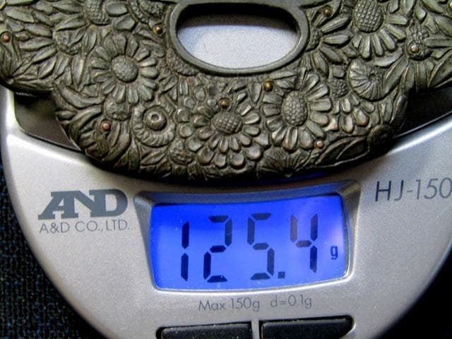 02★武具　刀装具　刀　脇差　銅鍔　金象嵌　菊文　木瓜型　箱付★