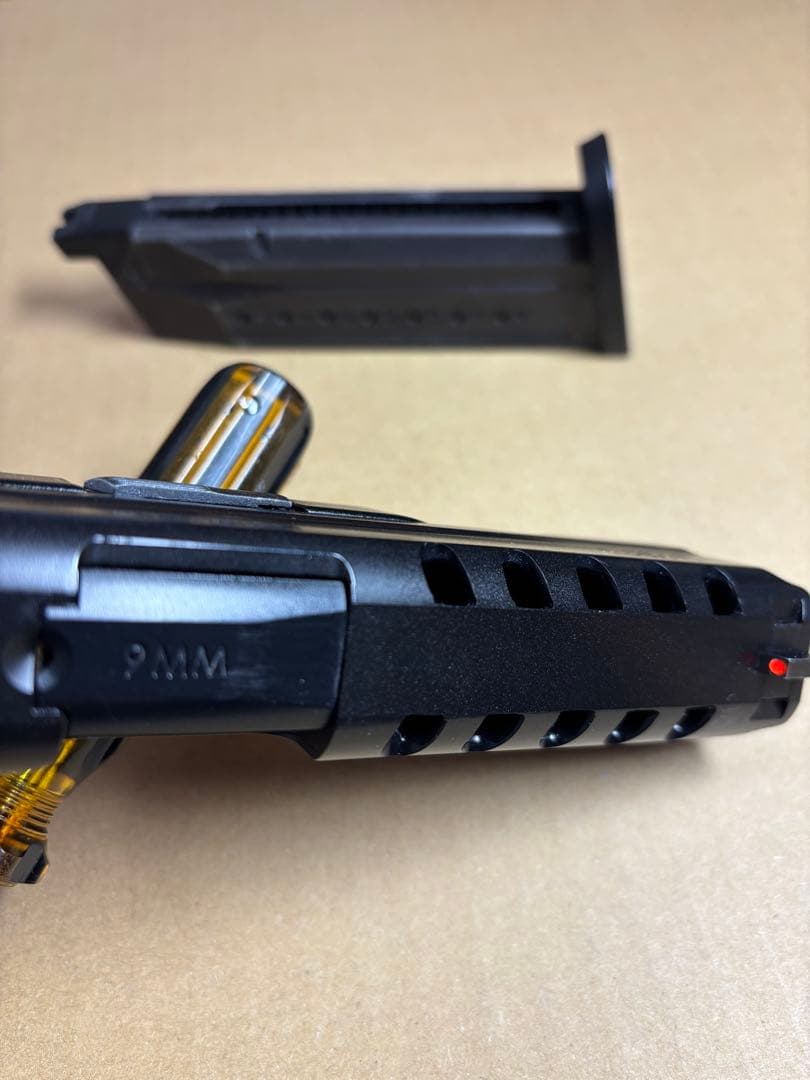 東京マルイm&p9 10ポーテッドスライドとボディーガード380二丁セット