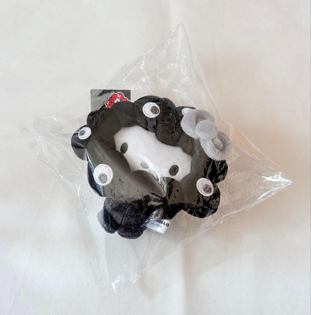 万博　サンリオ ミャクミャク ぬいぐるみ　黒　赤　キティ キーホルダー セット