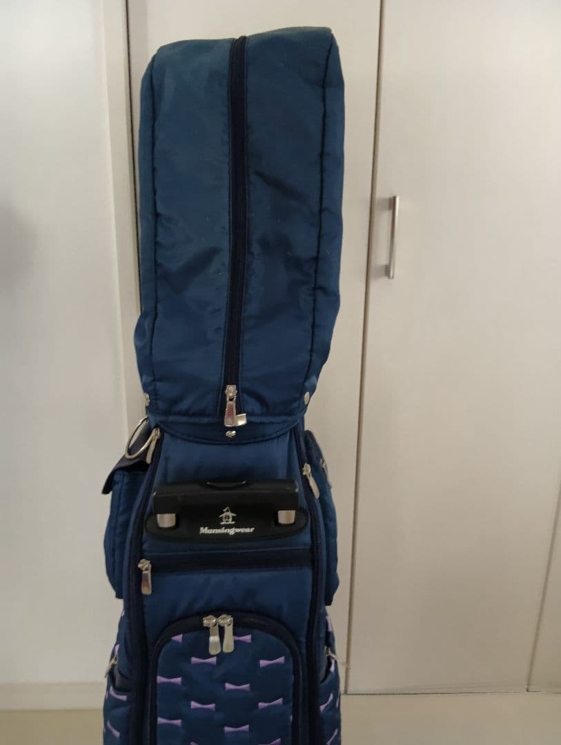 レディース中古収納式キャリーハンドル付きMunsingwearキャディバッグ