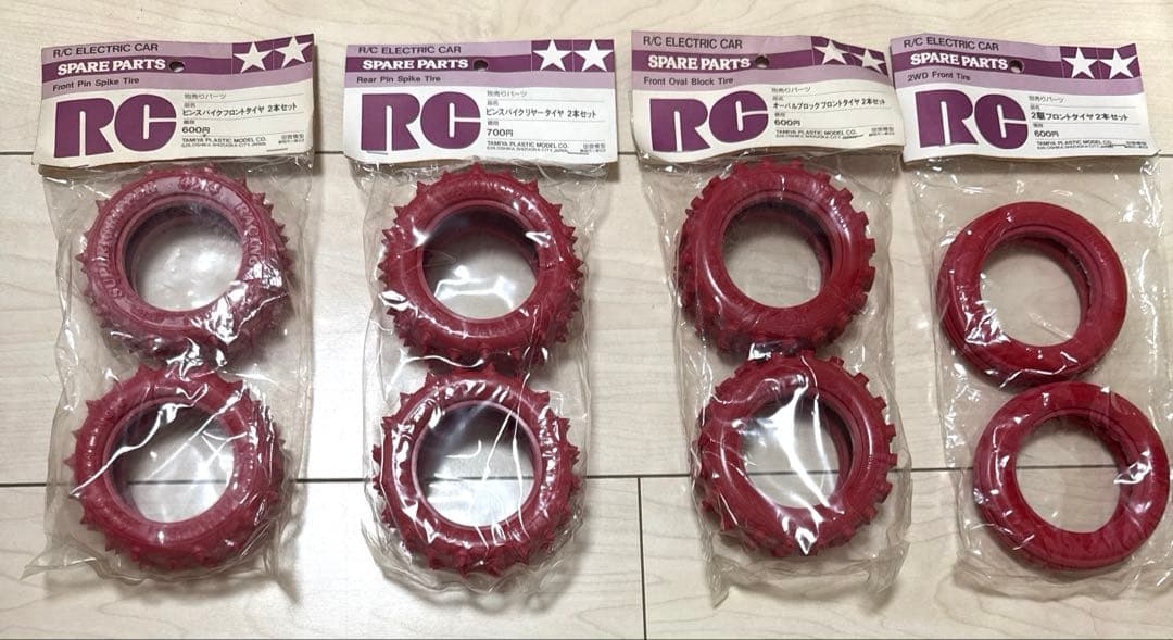 タミヤ　おまけ付き　希少　RC 当時物タイヤセット　レッド　小鹿　ホットショット