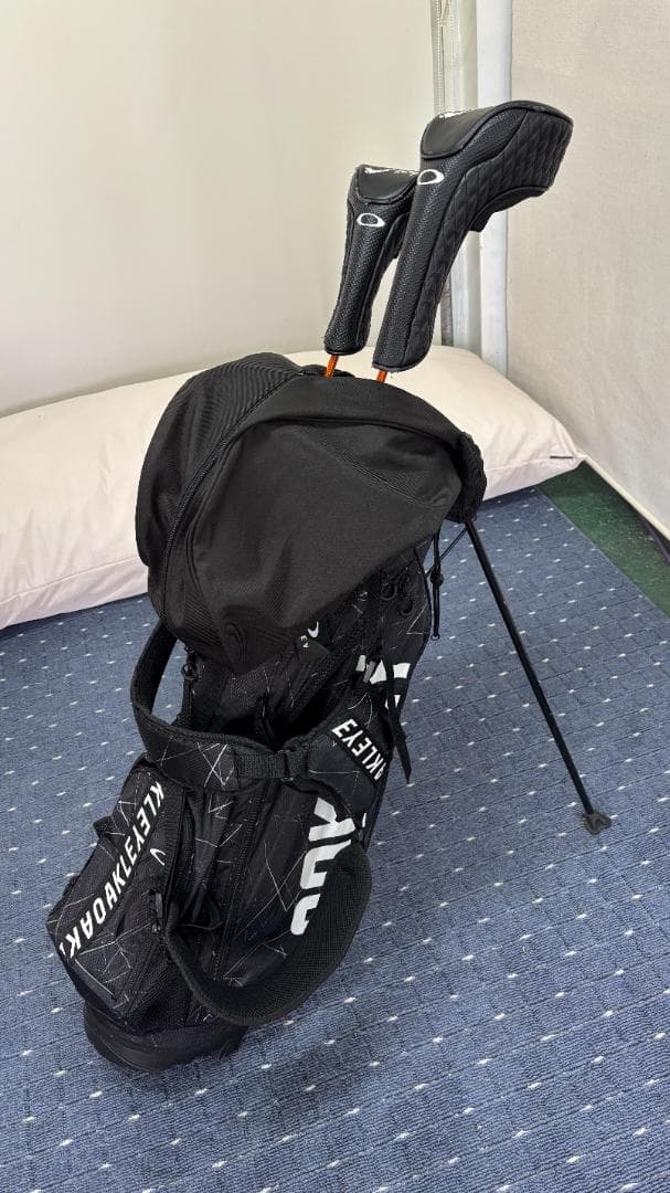 Oakley キャディバッグ 黒 スタンド付き