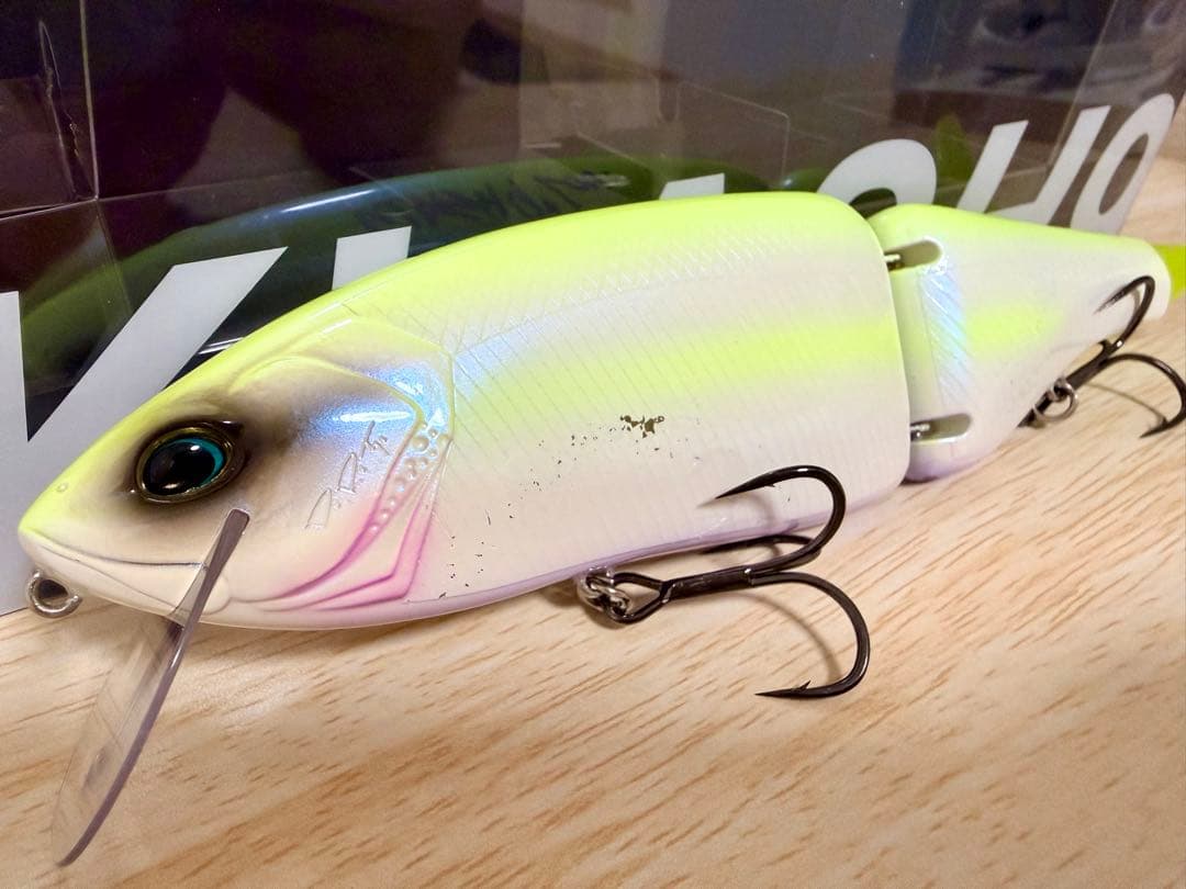 ルアー・フライ KLASH9 low Queen