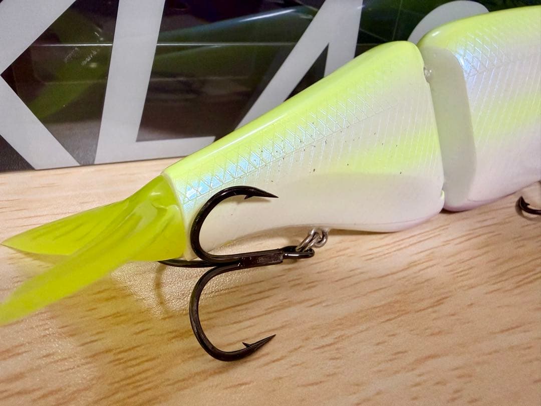 ルアー・フライ KLASH9 low Queen