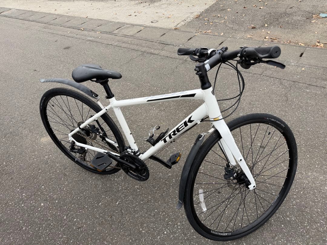 ミ*2様 TREK FX3 ホワイト
