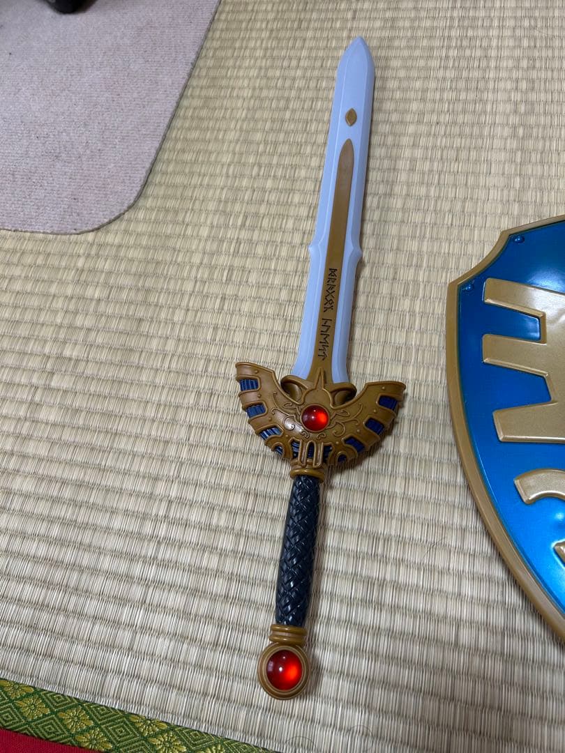 ドラゴンクエスト リアル武器 セット　ロトの盾　ロトの剣