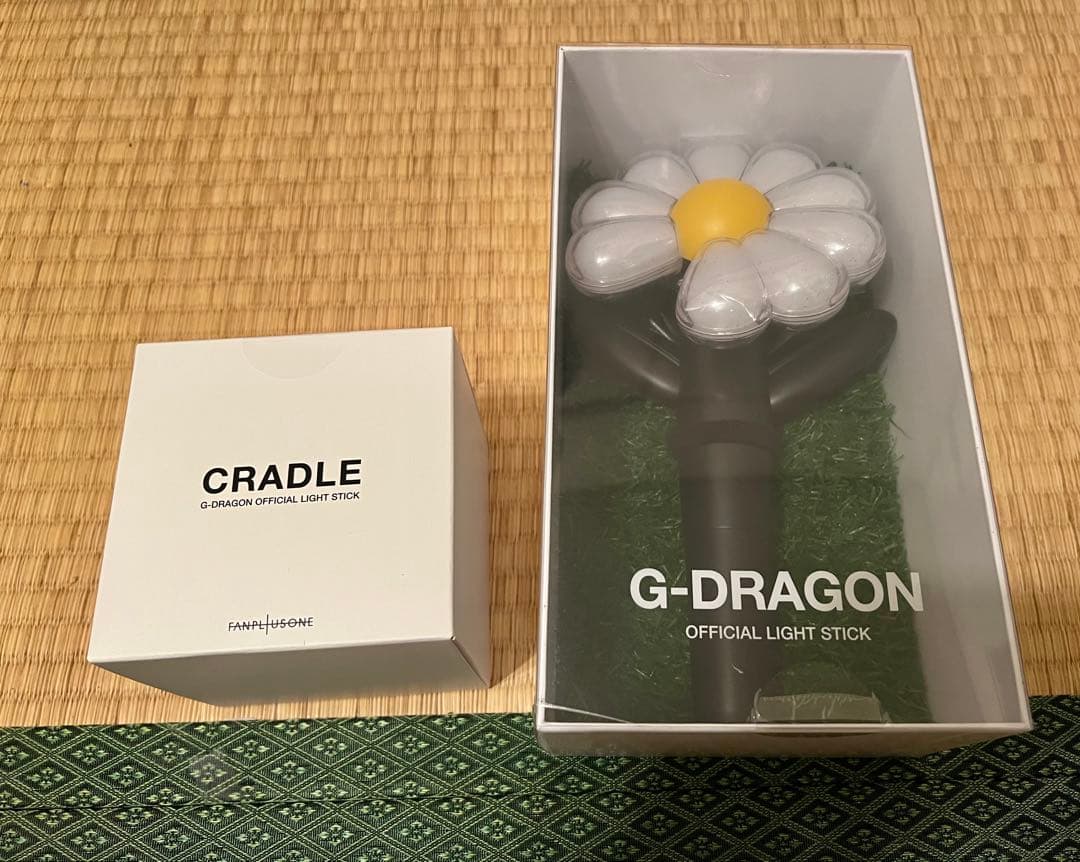 アイドル G-DRAGON OFFICIAL LIGHT STICK